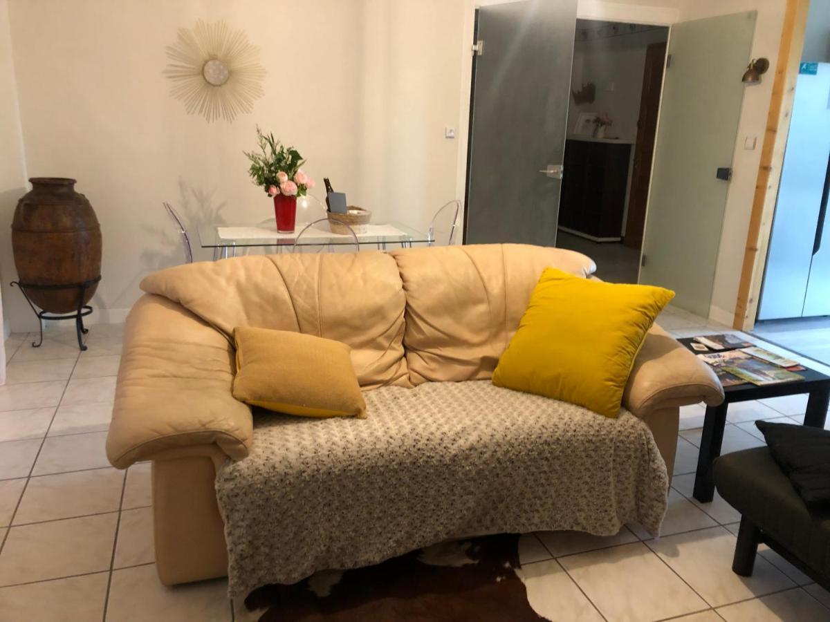 T3 Climatise 2eme Etage Apartment *