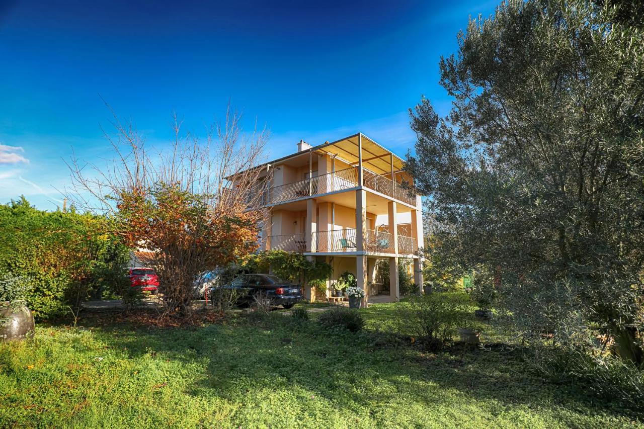 Apartment T3 Climatise 2eme Etage Condrieu